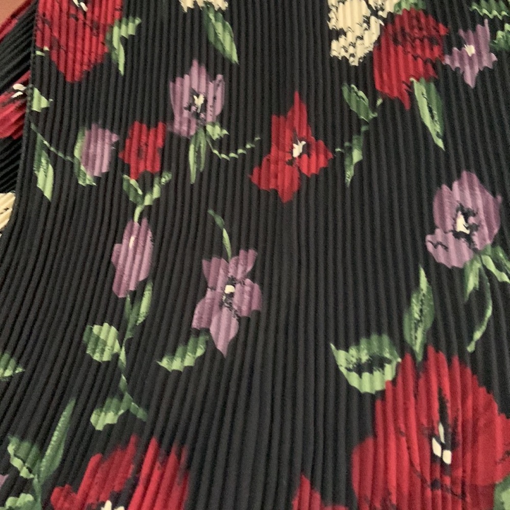 SOHO DESIGN GROUP SCARF.